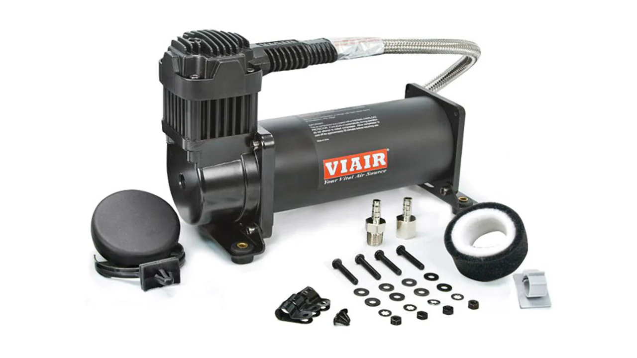 Air Lift Performance Stealth Black - 200 PSI