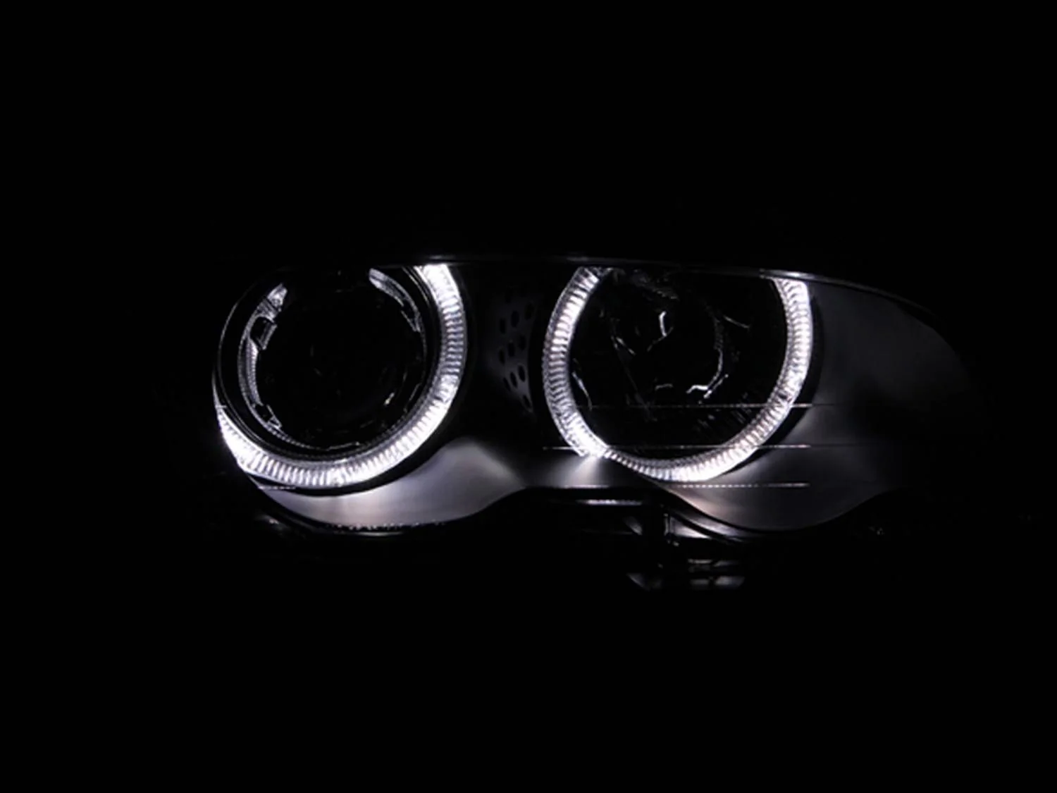 ANZO BMW E46 3-Series 4-Door Projector Headlights w/ LED Halo - Image 3