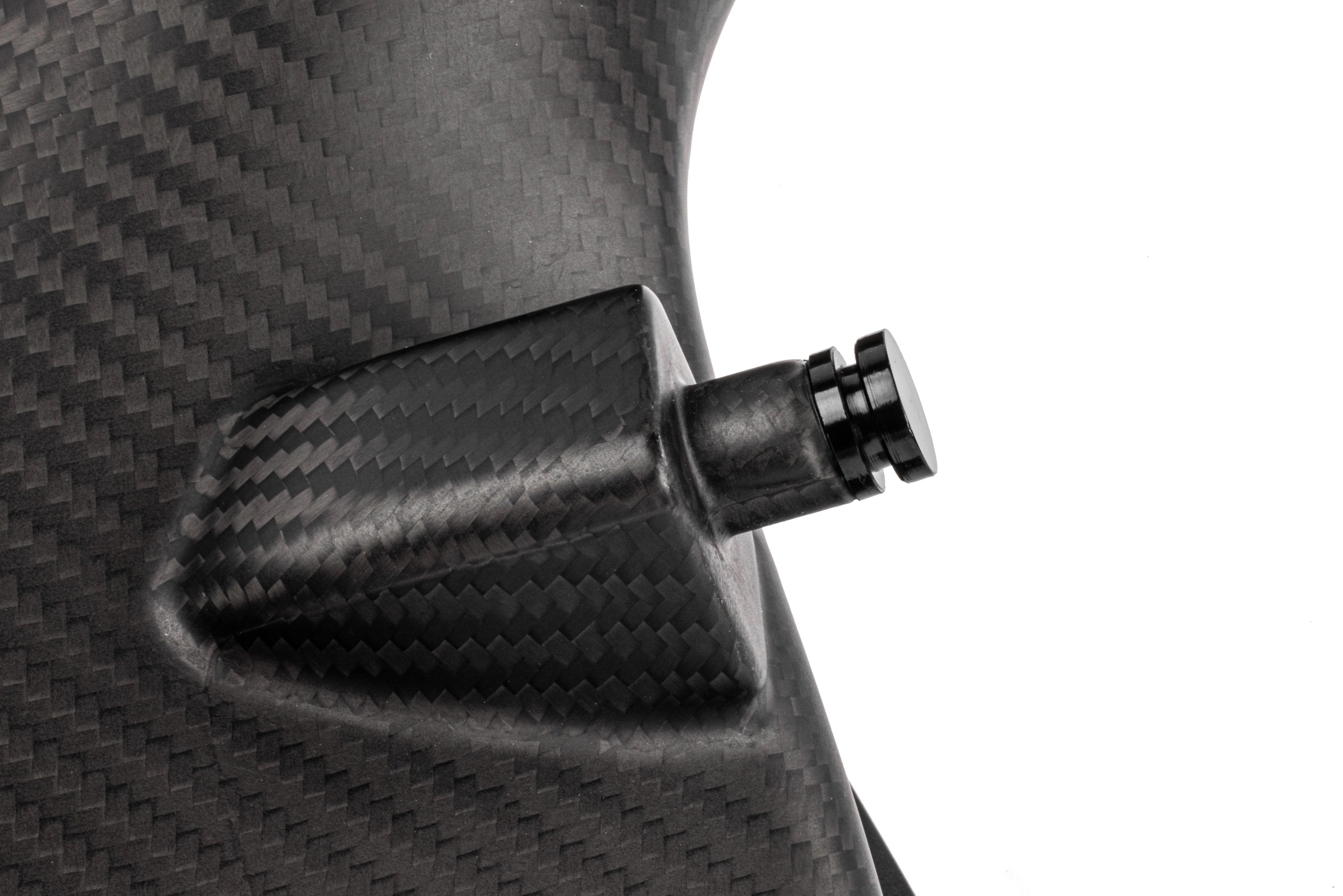 APR CARBON FIBER INTAKE SYSTEM WITH TURBO INLET PIPES - PORSCHE 911 (992) 3.0T/3.7T - Image 13