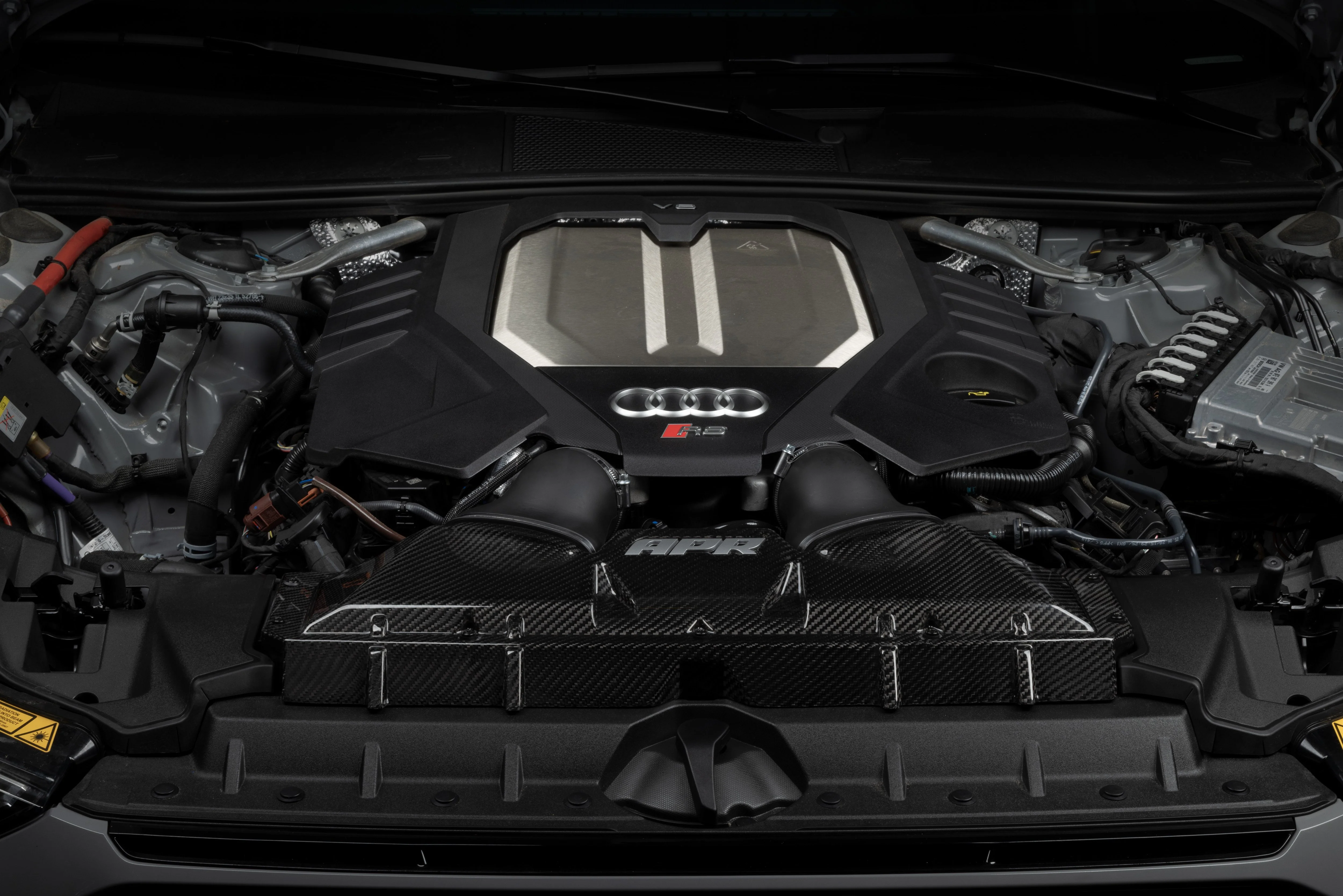 APR CARBON FIBER INTAKE - 4.0T RS6/RS7 (C8) - Image 29