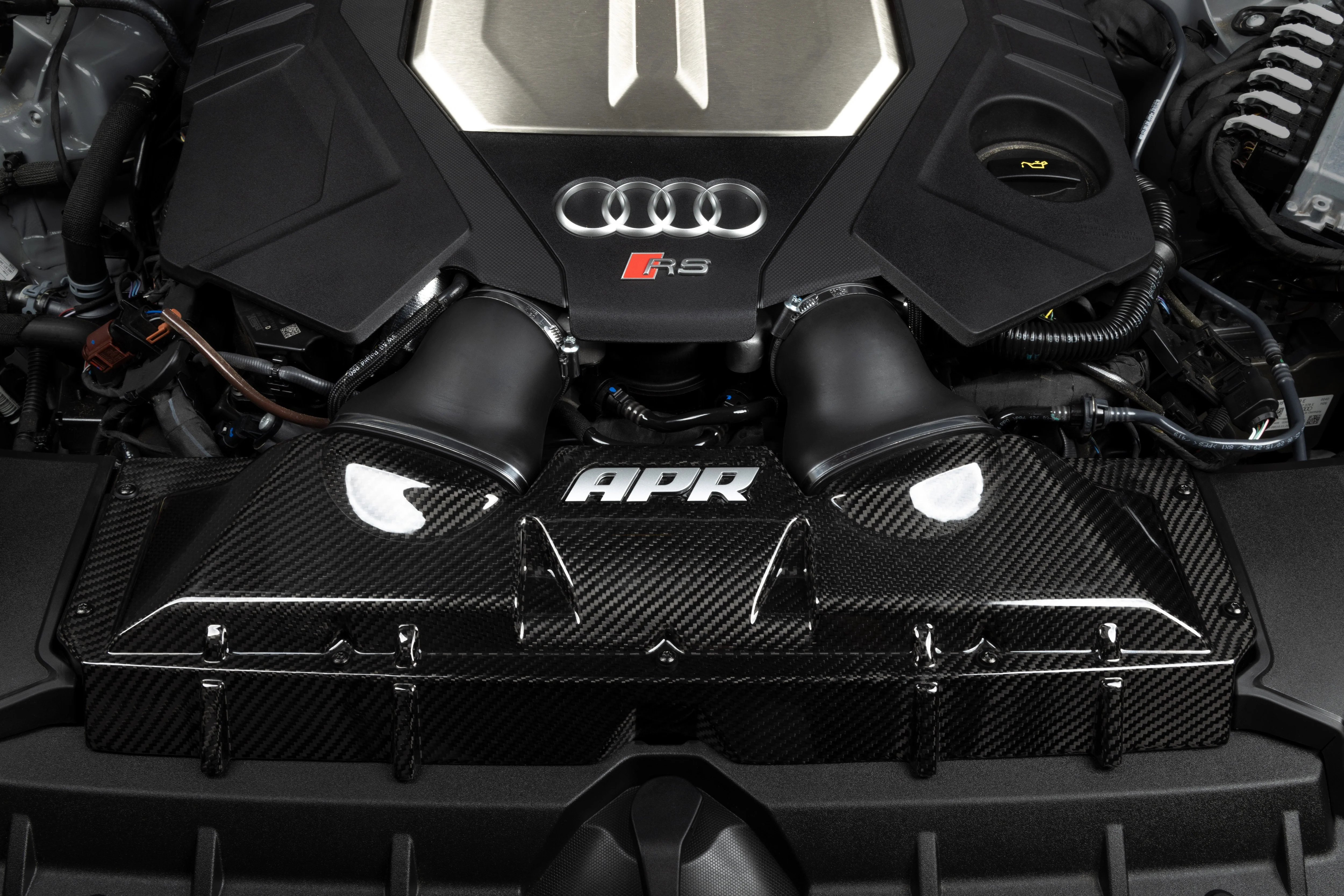 APR CARBON FIBER INTAKE - 4.0T RS6/RS7 (C8) - Image 30