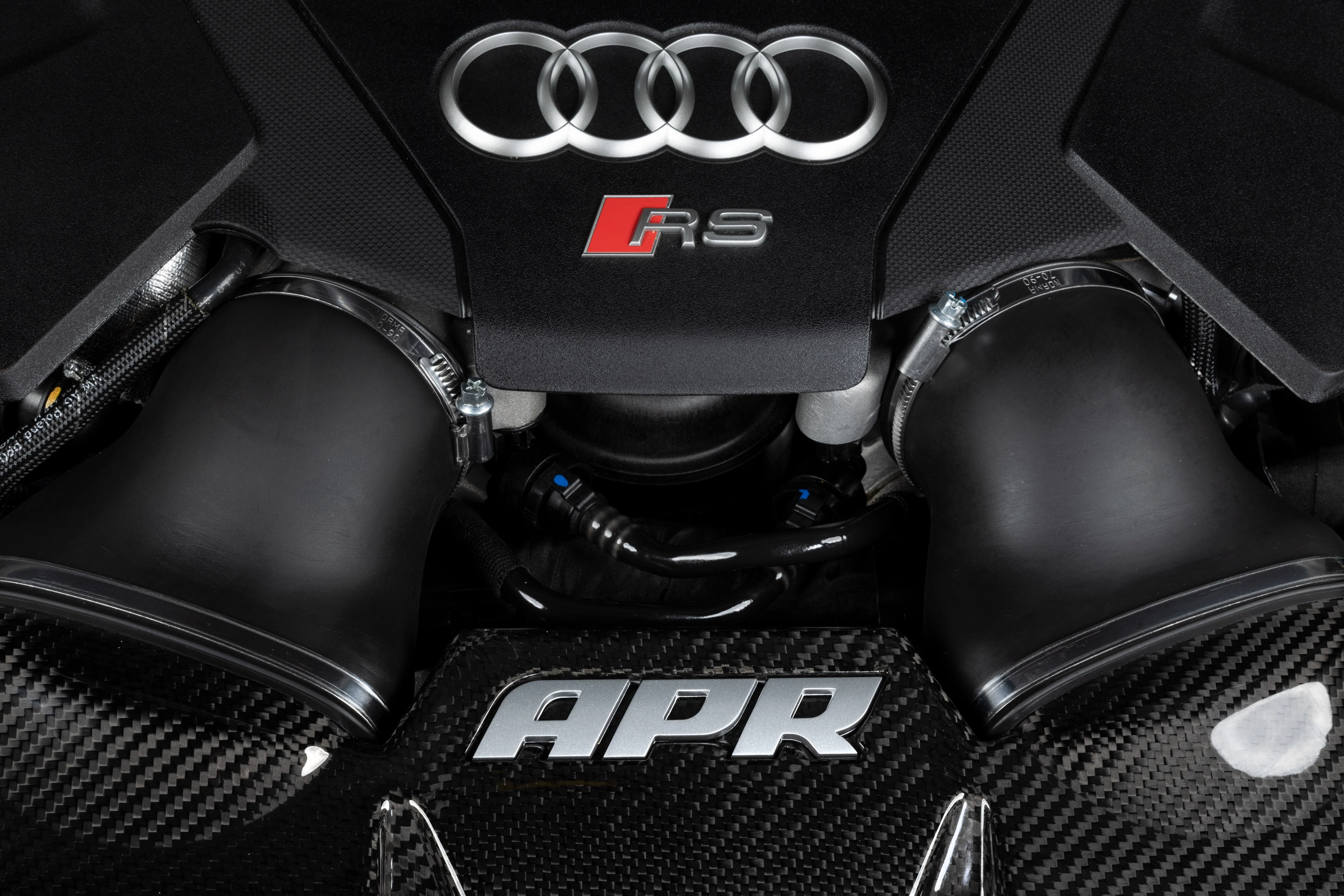 APR CARBON FIBER INTAKE - 4.0T RS6/RS7 (C8) - Image 34