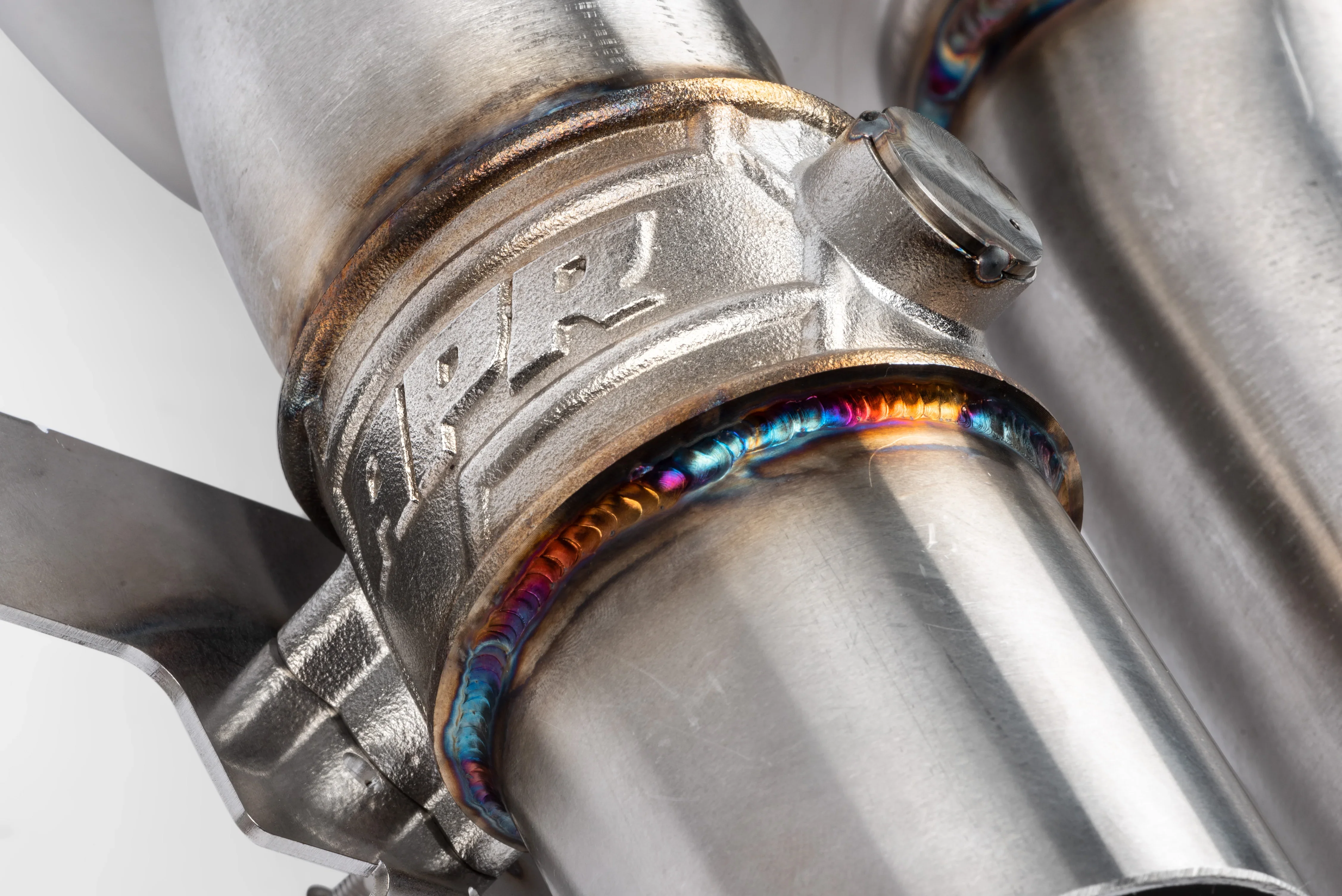 APR CATBACK EXHAUST SYSTEM - Audi C7 RS6/RS7 (2014-2018) - Image 17