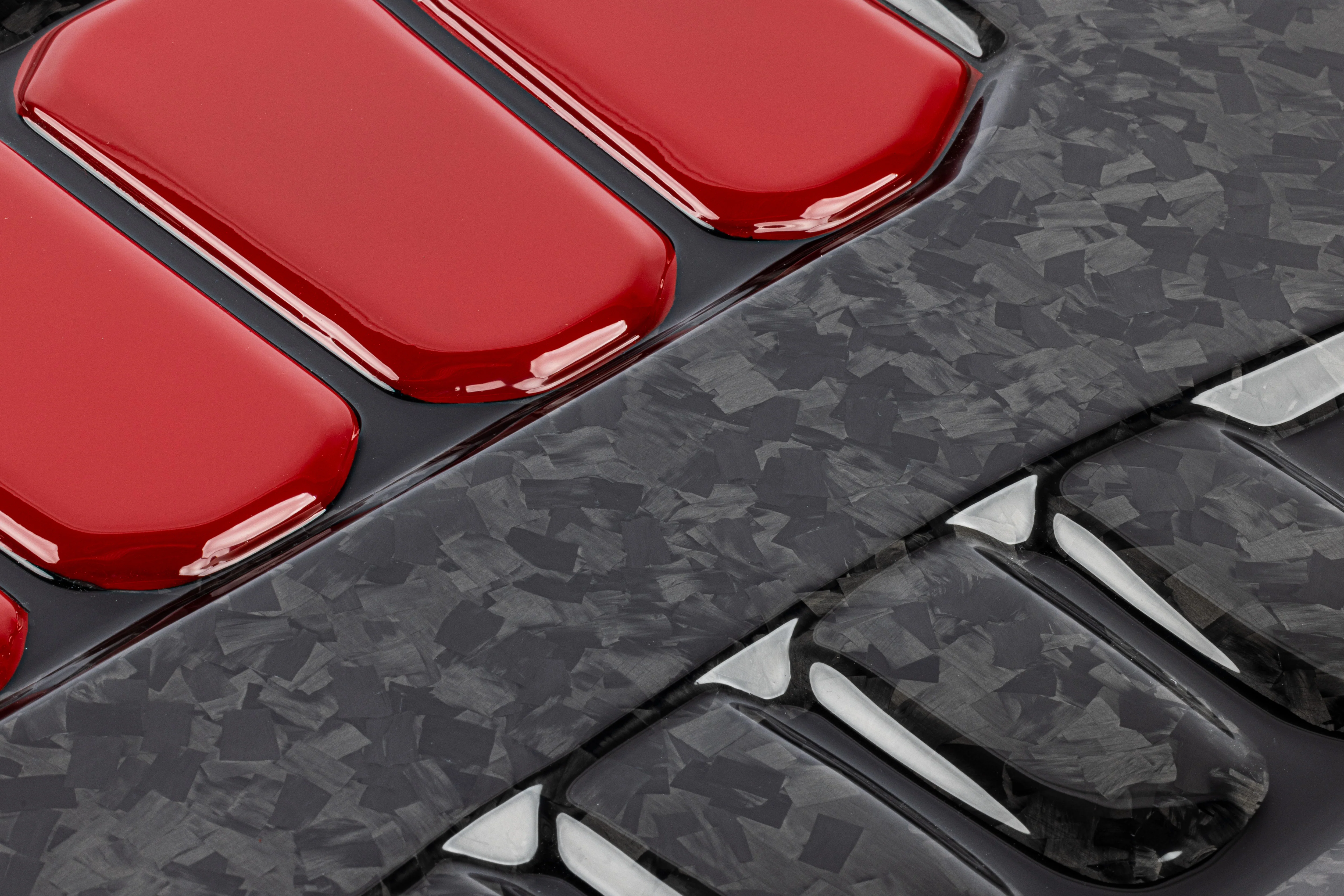 APR ENGINE COVER - 2.0T EA888.4 - FORGED CARBON FIBER - Image 2