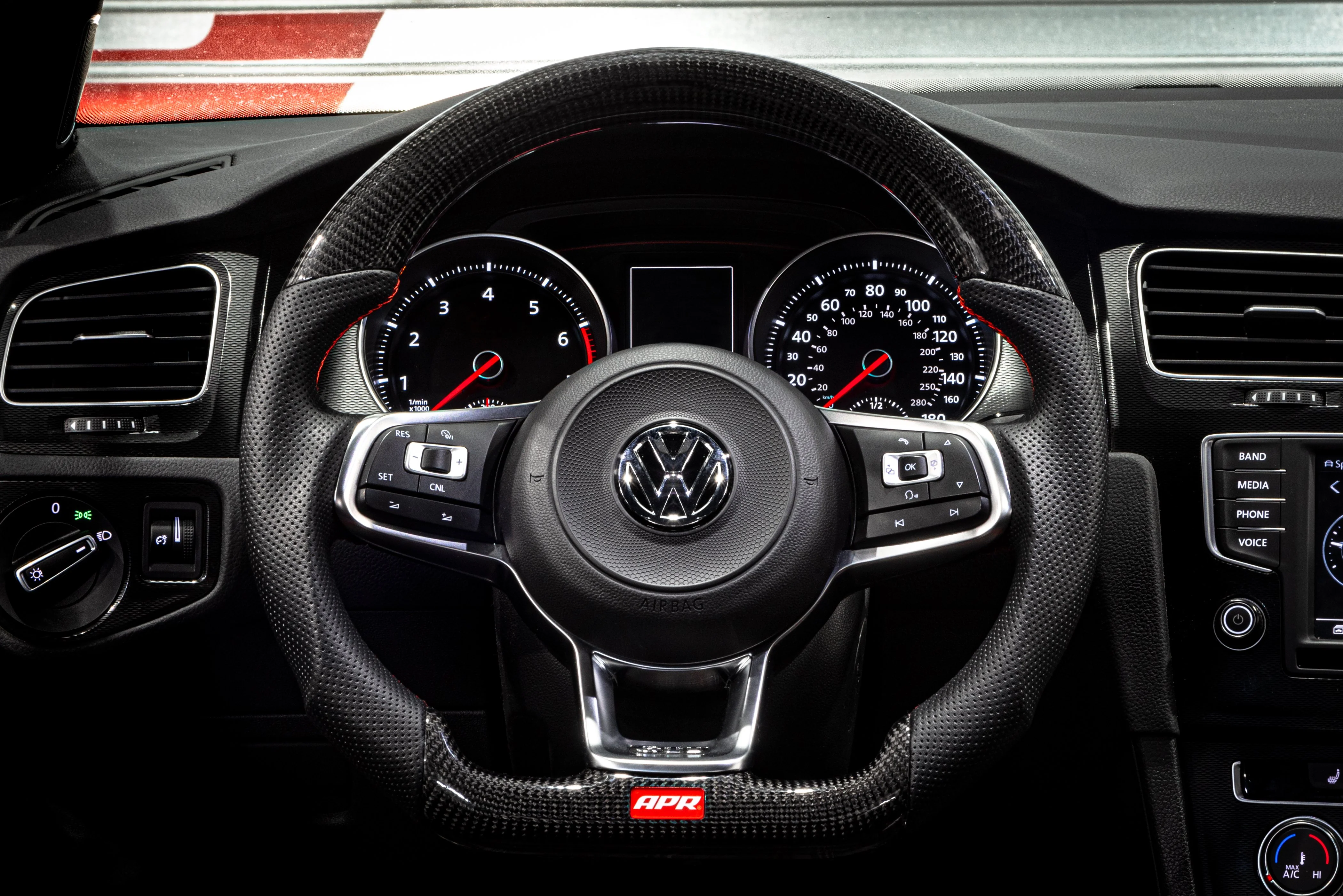 APR STEERING WHEEL - CARBON FIBER & PERFORATED LEATHER - MK7 GTI/GLI - Image 9