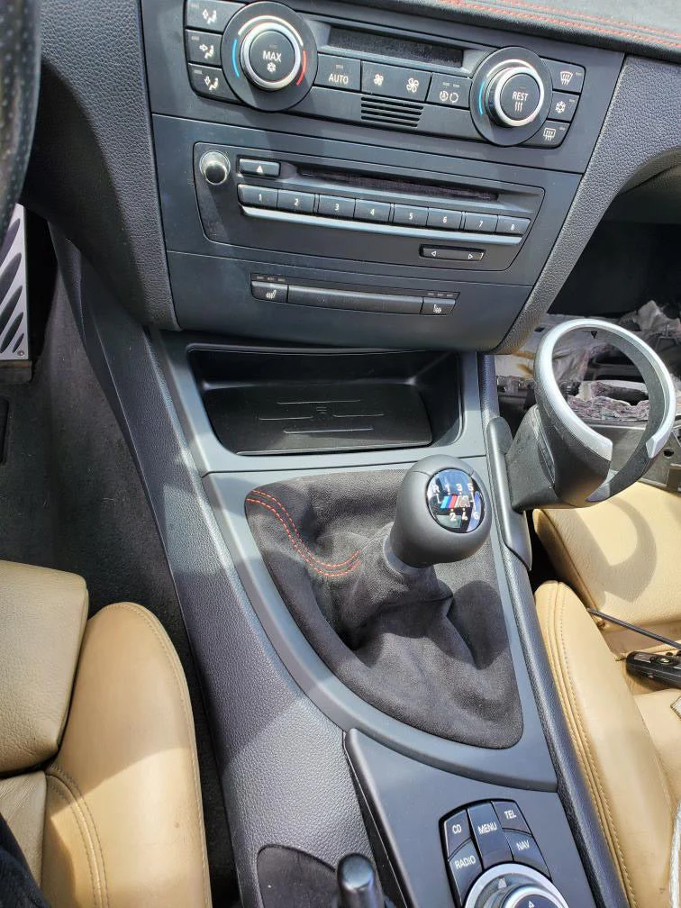 BMW E8X 1 SERIES Wireless Charger - Image 5