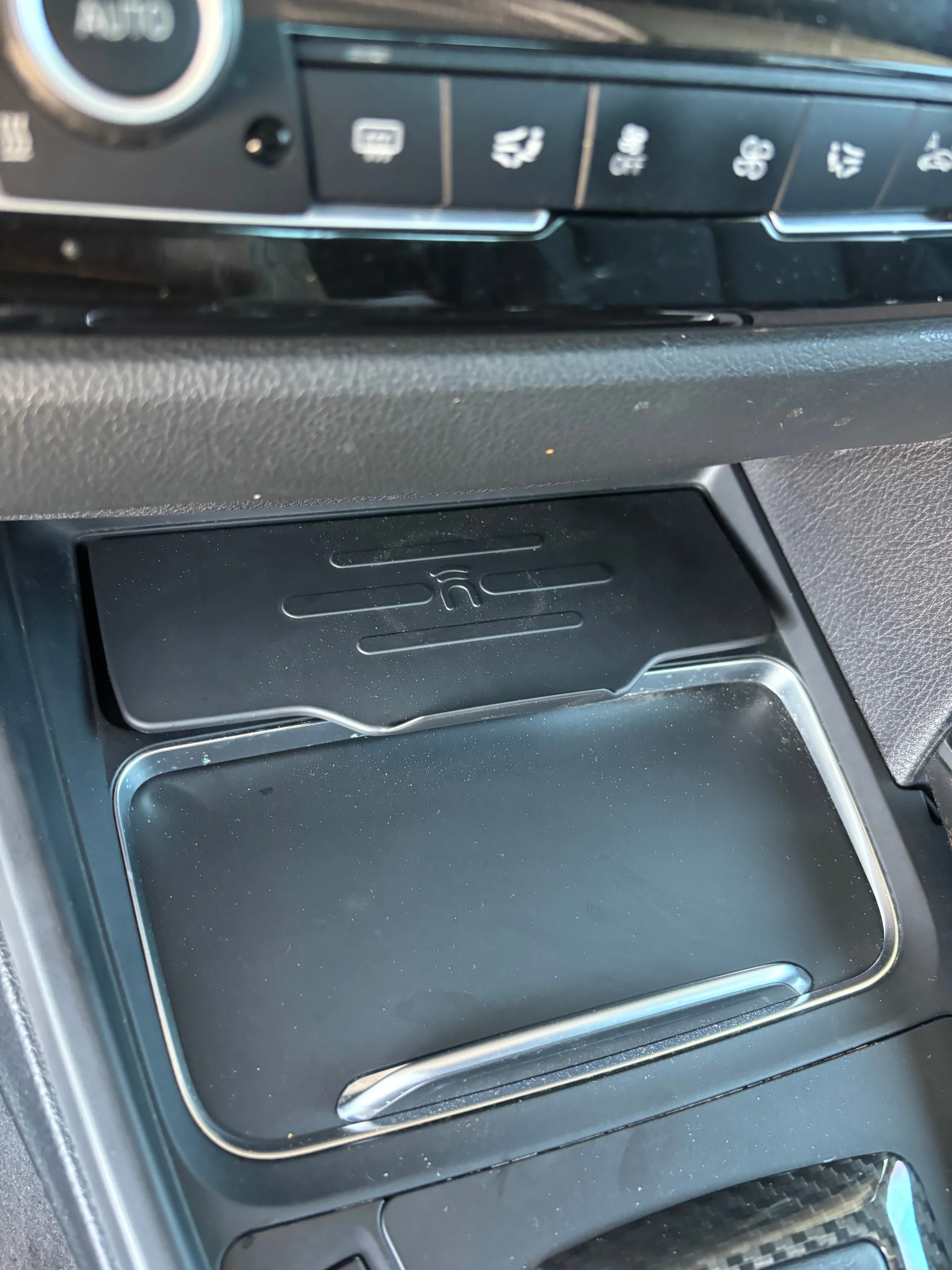 BMW F3X / F8X 3/4 SERIES (+M3/M4) Wireless Charger - Image 11