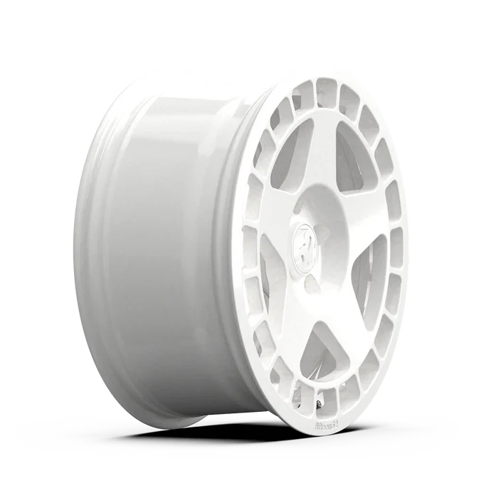 Fifteen52 TURBOMAC 17x7.5 5x100 ET30 RALLY WHITE (GLOSS WHITE) - Image 3