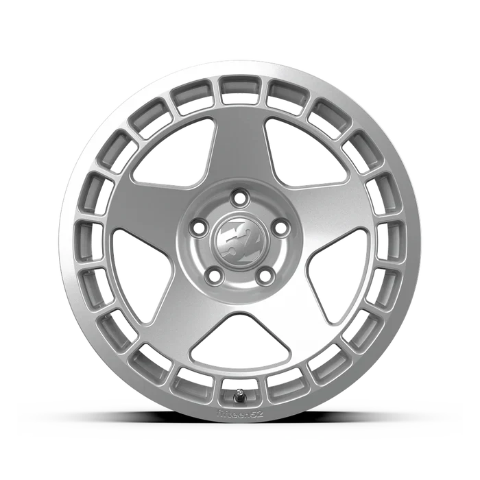 Fifteen52 TURBOMAC 17x7.5 5x100 ET30 SPEED SILVER (GLOSS SILVER)