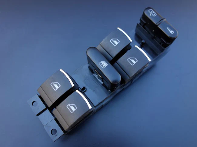 Golf Mk4 Chrome Window Switch (9-Pin)
