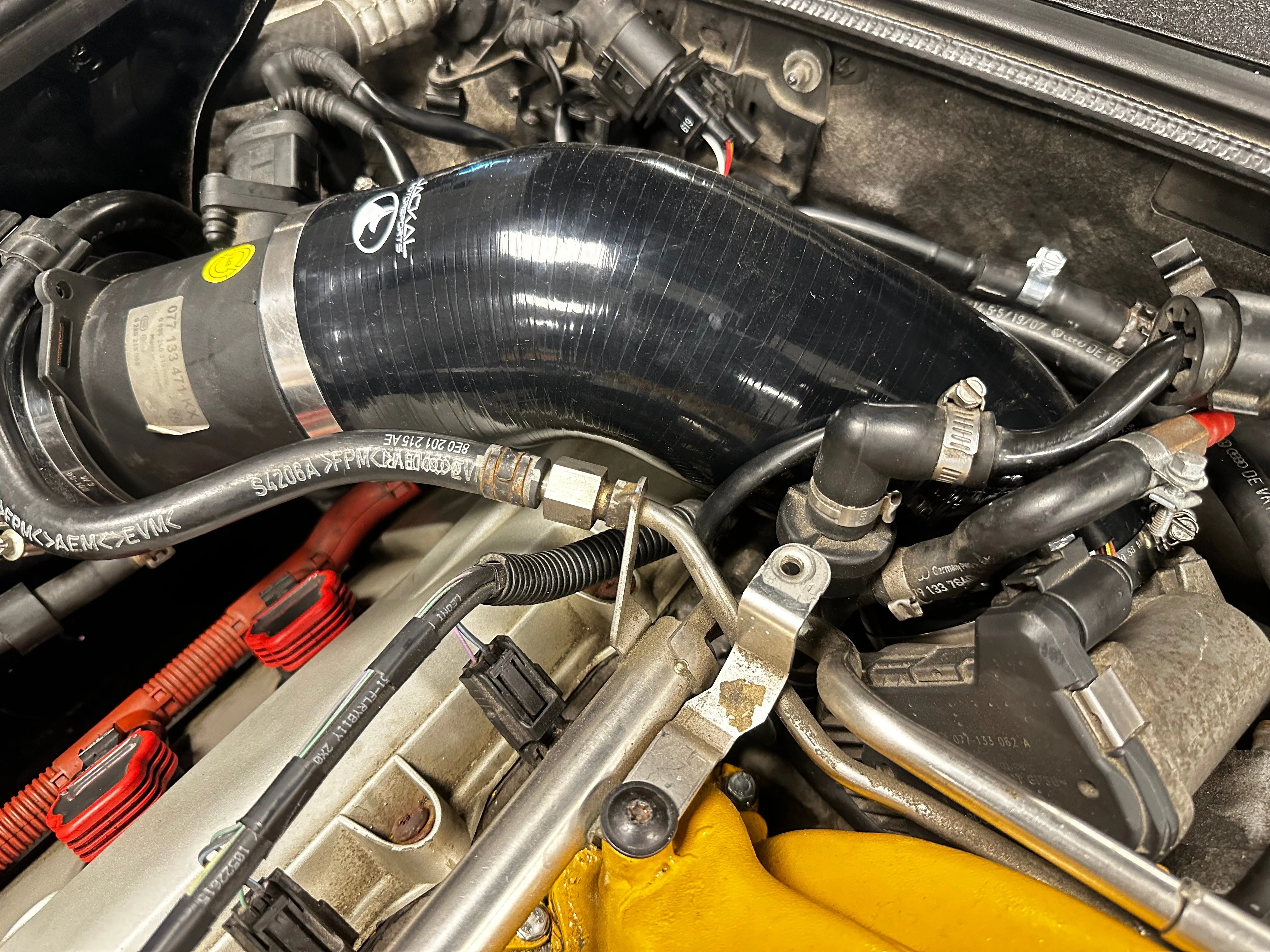 Jackal Motorsports B6/B7 S4 Air Intake System - Image 8