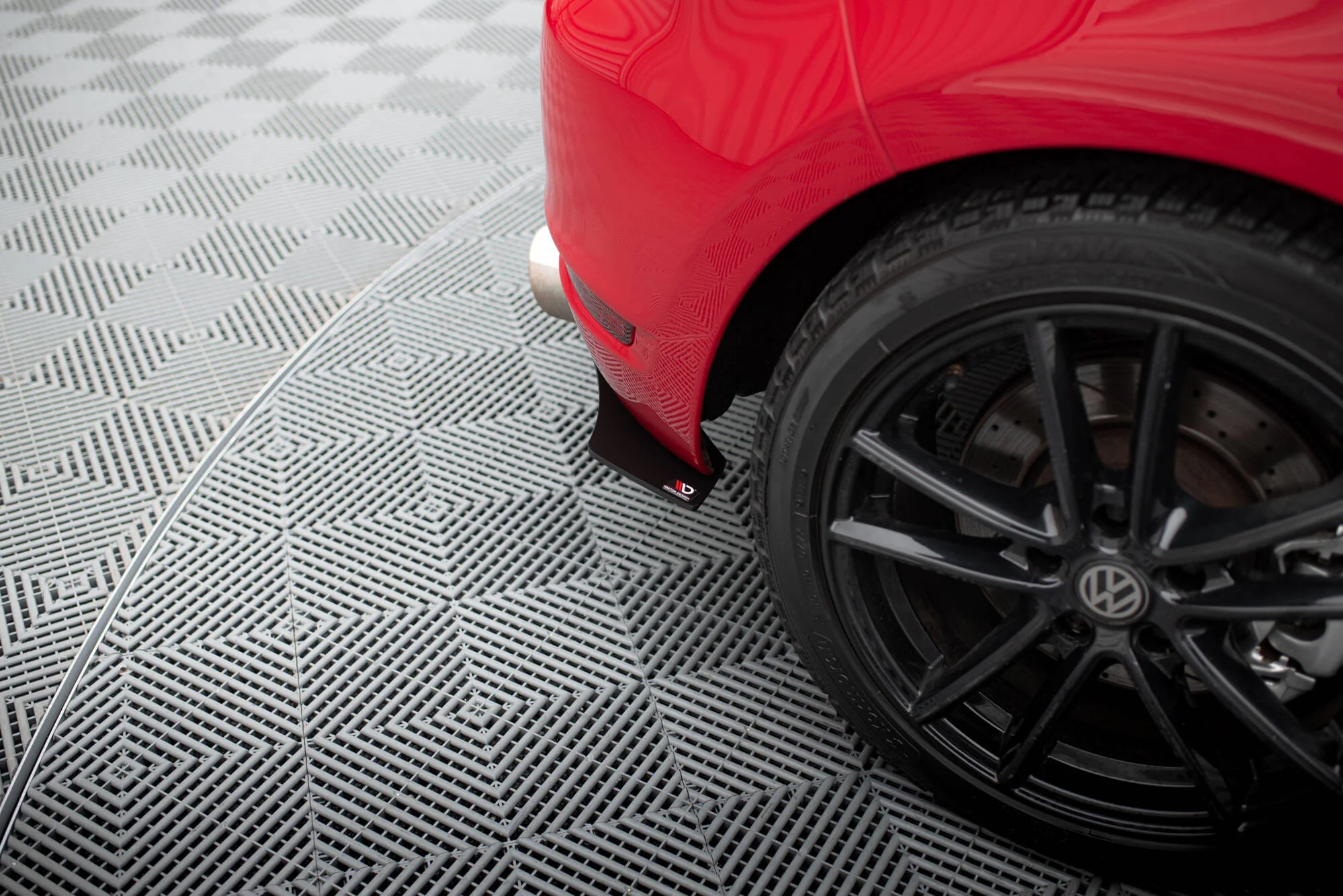 Maxton Design MK6 GTI Rear Diffuser & Rear Side Splitters - Image 3