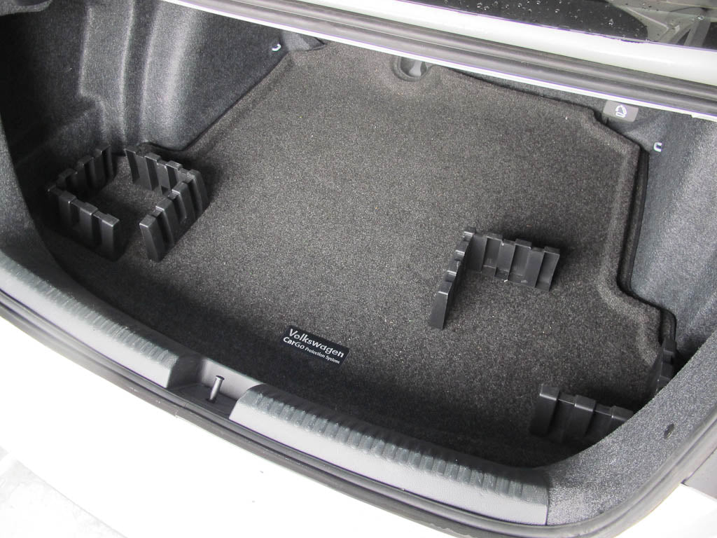 MK6 Jetta CarGo Mat with Divider Blocks - Image 2