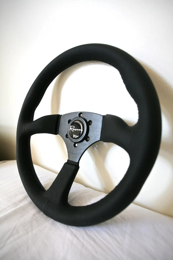 Renown 130R Steering Wheel - Dark - Image 7