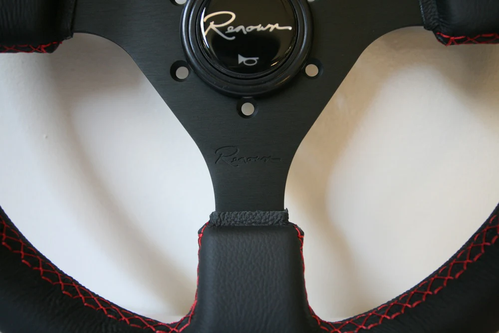 Renown Clubsport Rosso Steering Wheel - Red Stitching - Image 4