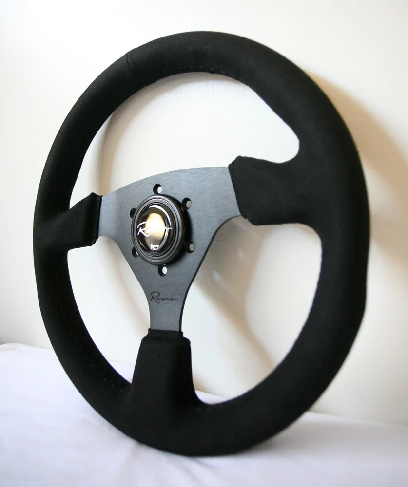Renown Clubsport Steering Wheel - Black Stitching - Image 3