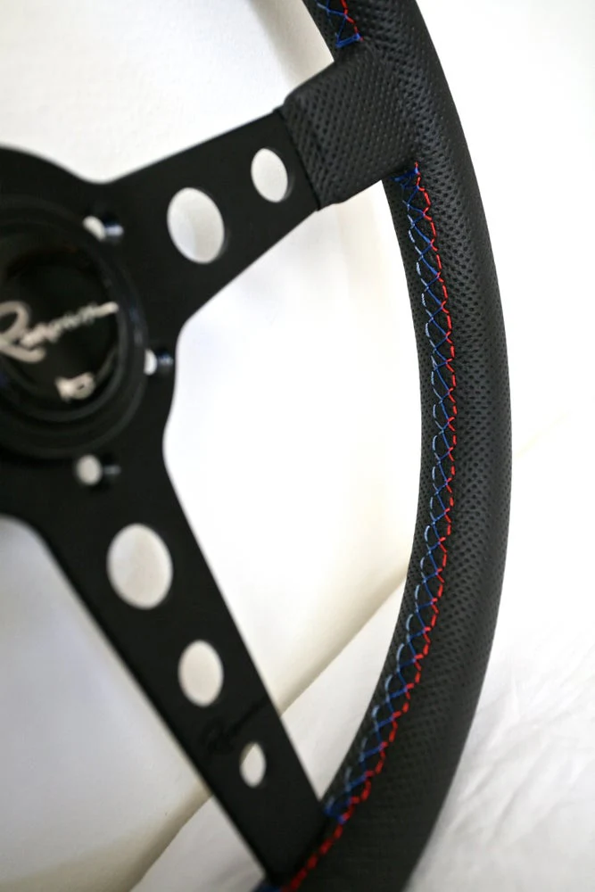 Renown Monaco Steering Wheel - Dark - Image 4