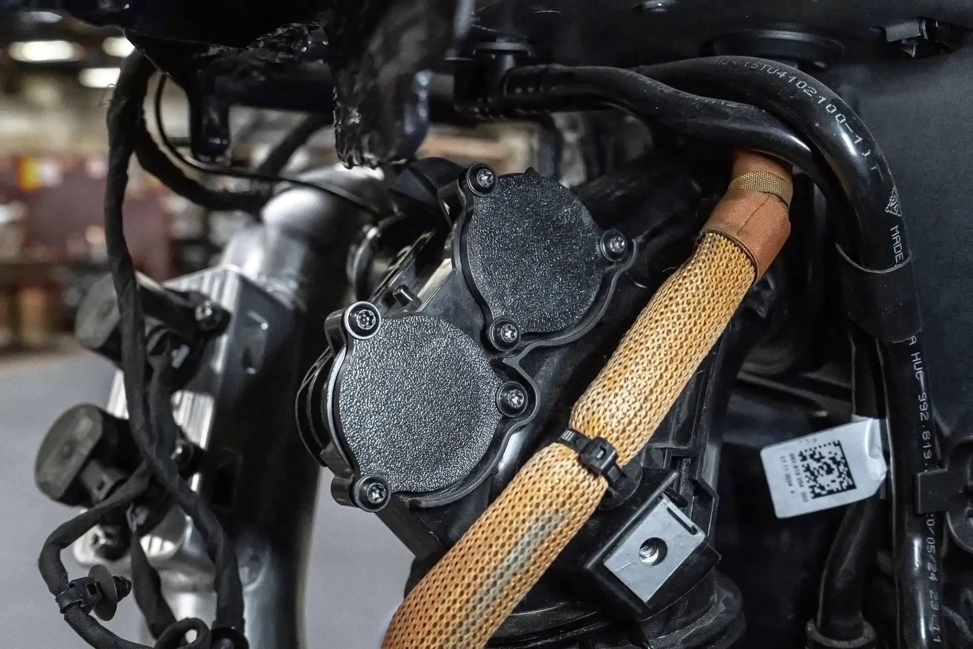 Soul Performance Porsche 992.2 Carrera GTS SOUL VTA Charge Pipe - Image 8