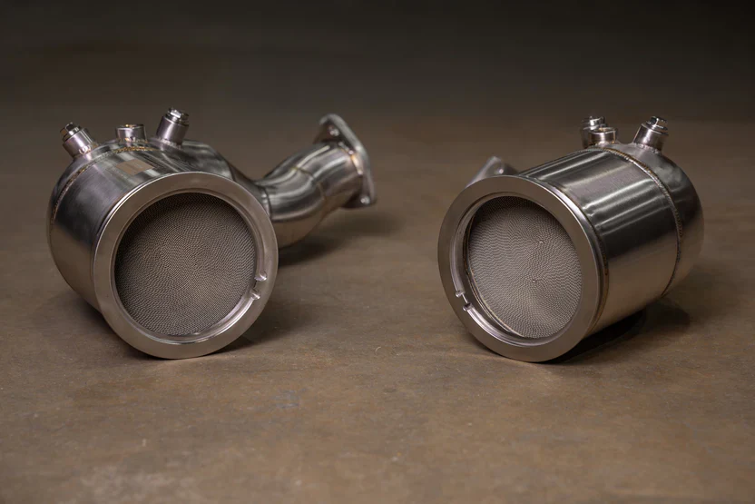Valvetronic Designs Audi C8 RS6 / RS7 400 Cell Catted Downpipes - Image 17