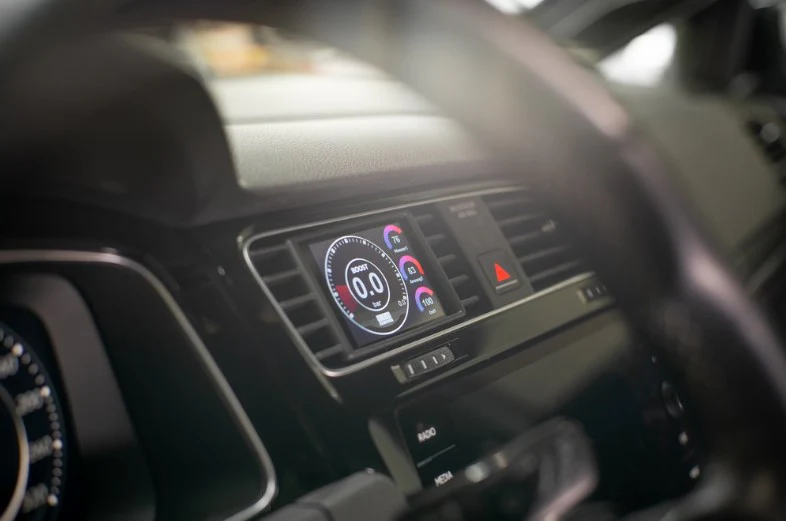 Wagner Tuning MFD32 Gen2 Digital Dash Display - MK7 Golf/GTI/R - Image 2